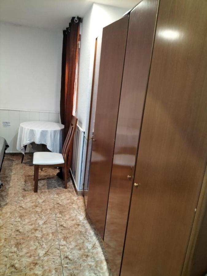 Habitacion Tranquila Y Familiar Madrid Luaran gambar